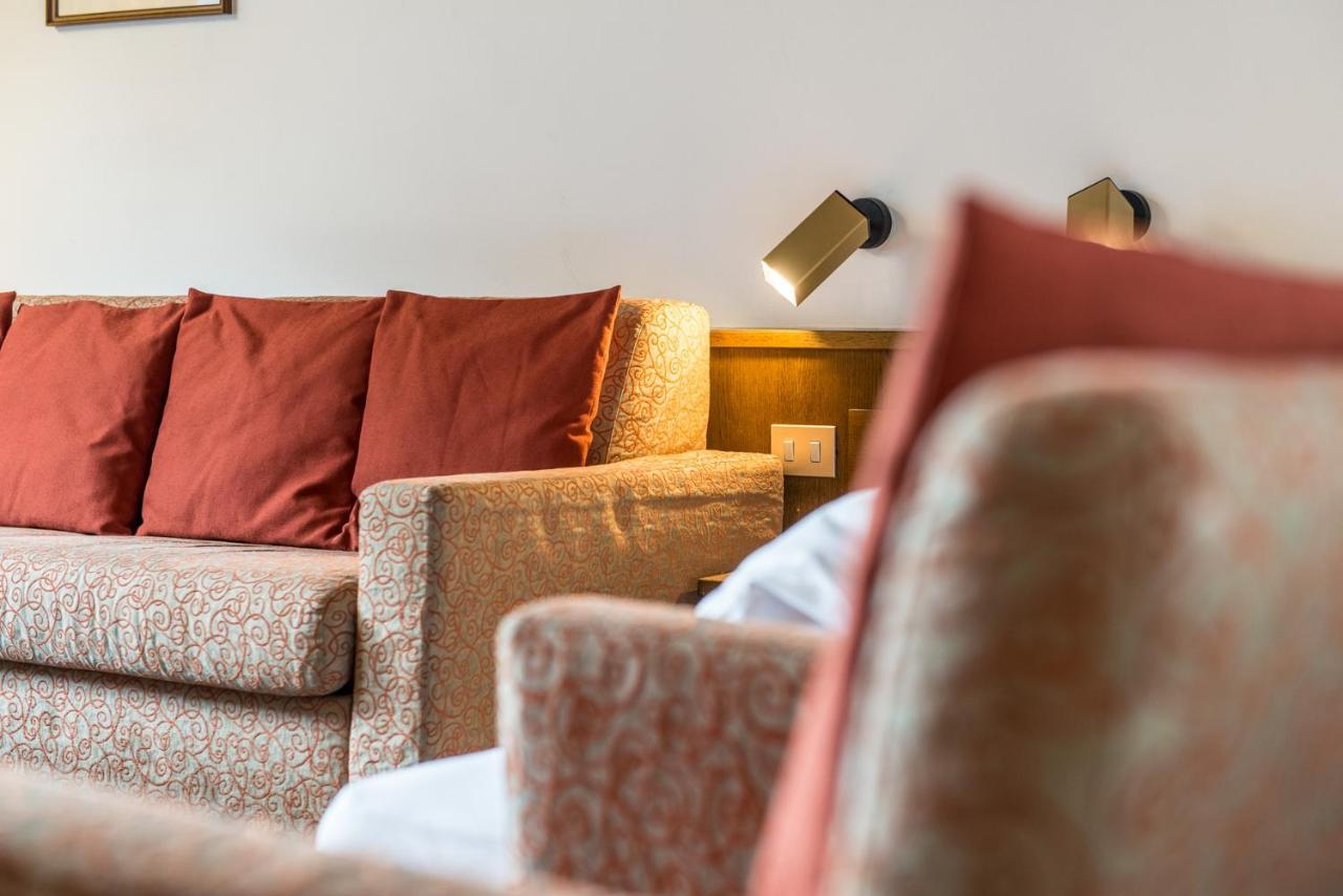 Hotel Tubris Campo Tures Bagian luar foto