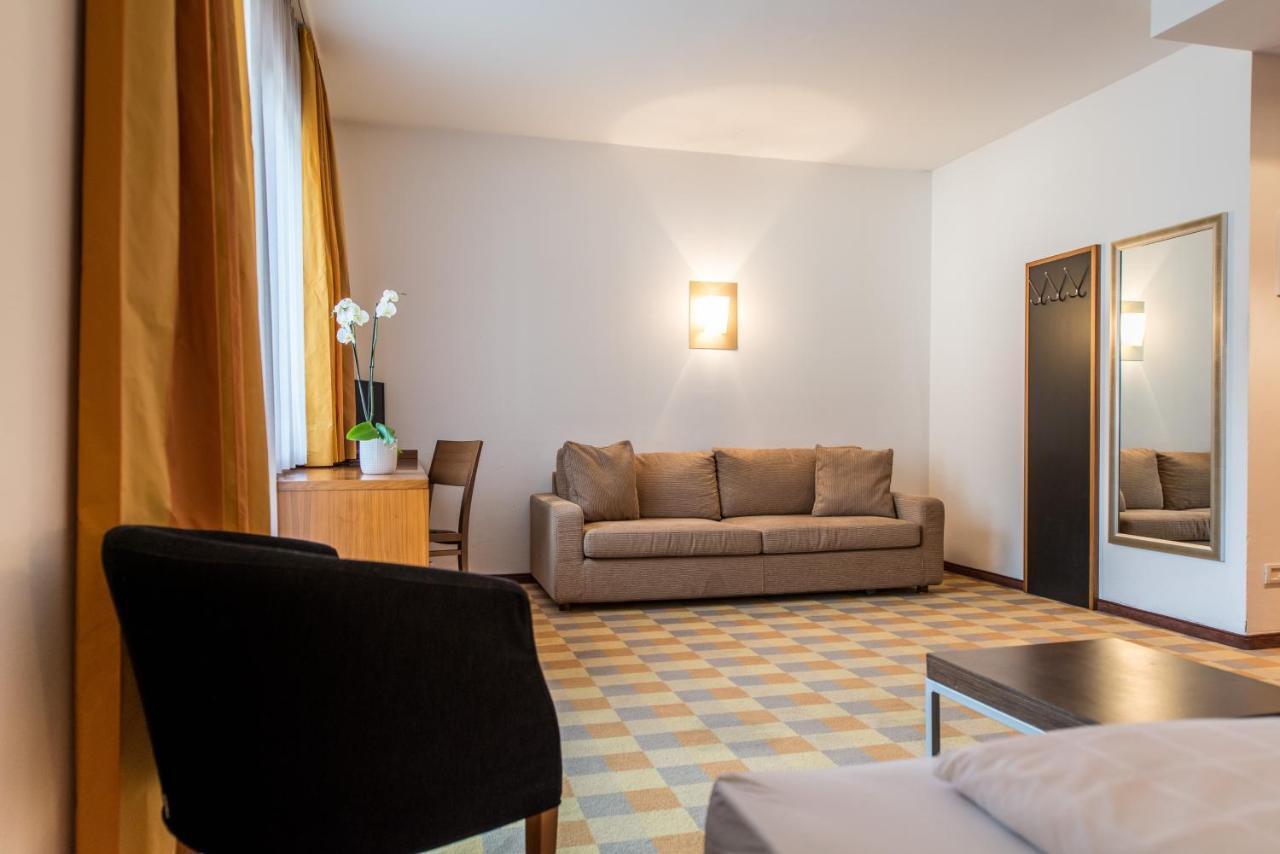 Hotel Tubris Campo Tures Bagian luar foto