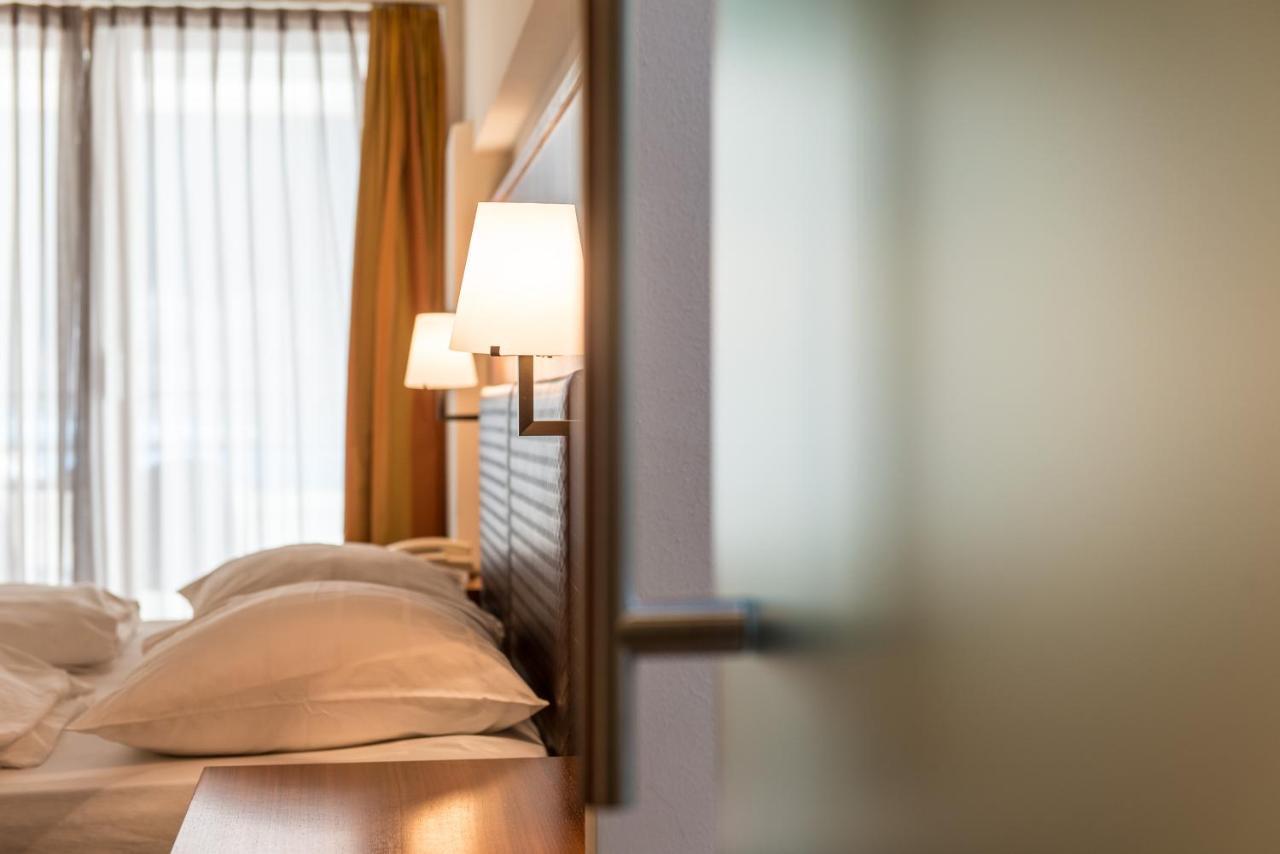 Hotel Tubris Campo Tures Bagian luar foto