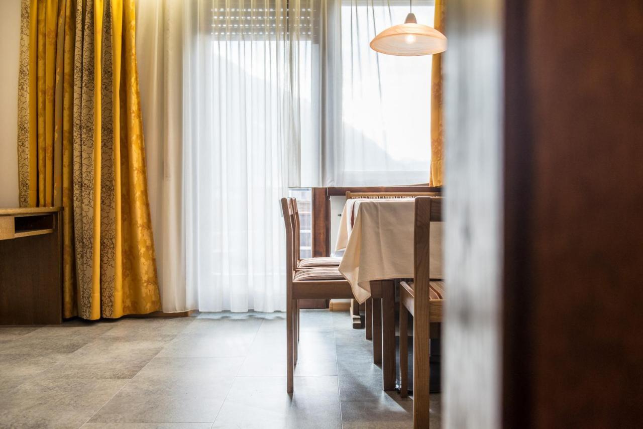Hotel Tubris Campo Tures Bagian luar foto